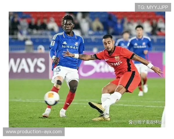 豪门对决再掀联赛高潮本土新星闪耀赛场引发热议球迷期待未来格局生变